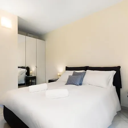 Bilocale Con Spazio Esterno Con Stazione 5' Lejlighed *