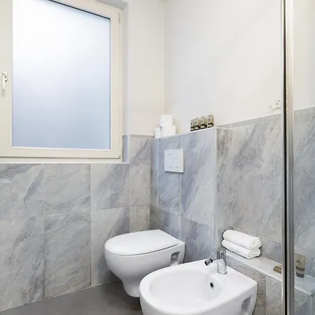 Bilocale Con Spazio Esterno Con Stazione 5' Lejlighed *